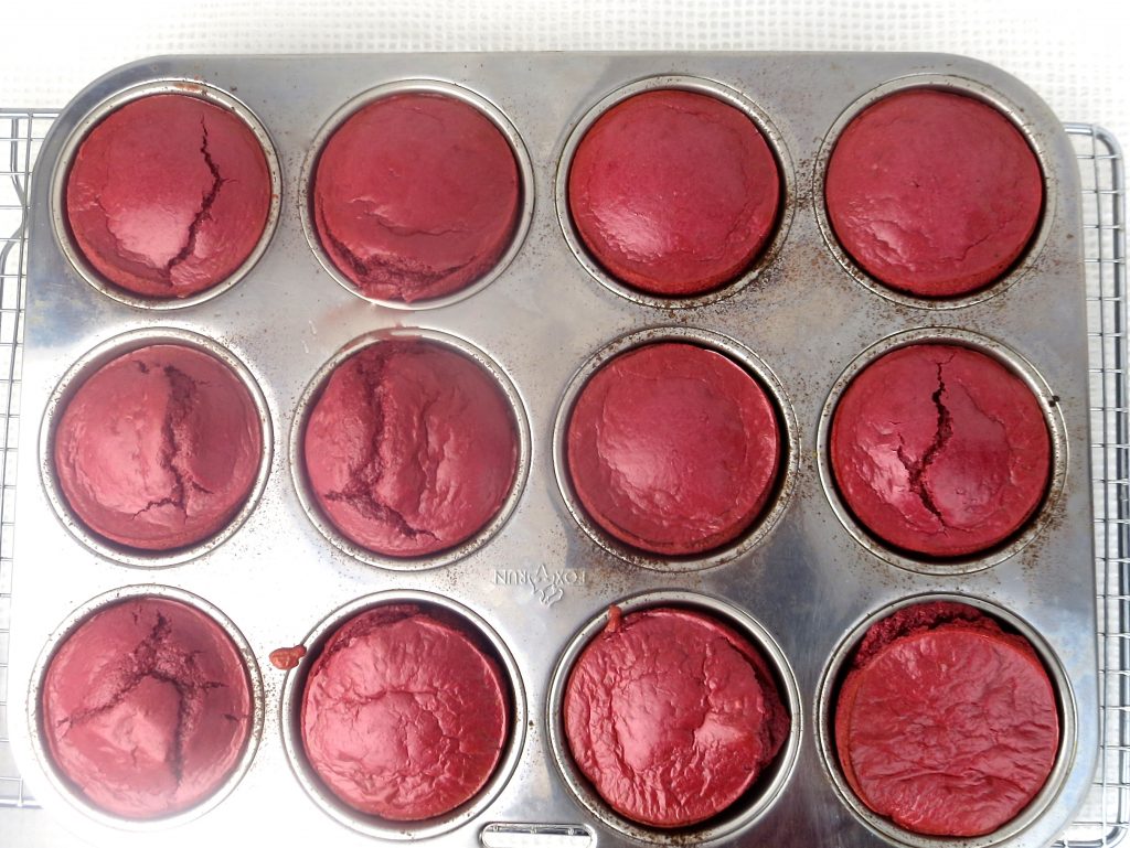 red-velvet-cupcakes